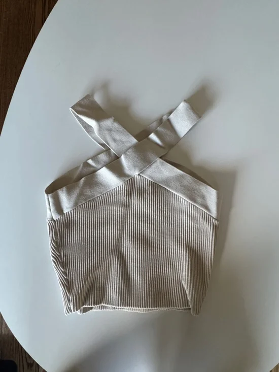 Babaton Criss Cross Sculpt Knit Top Aritzia Beige - Picture 3 of 3